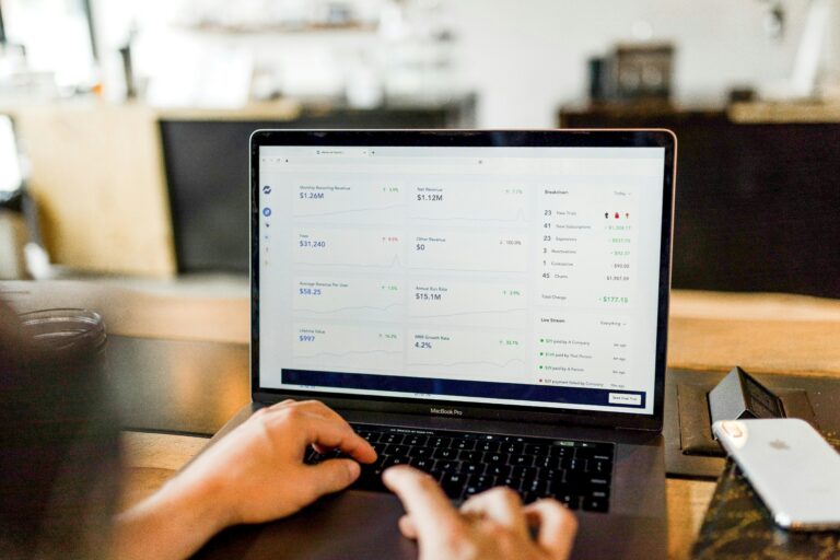 Why e-commerce needs visibility of delivery performance (and how)
